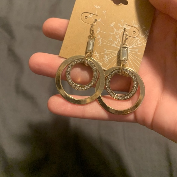 Hoop earring - Picture 2 of 2